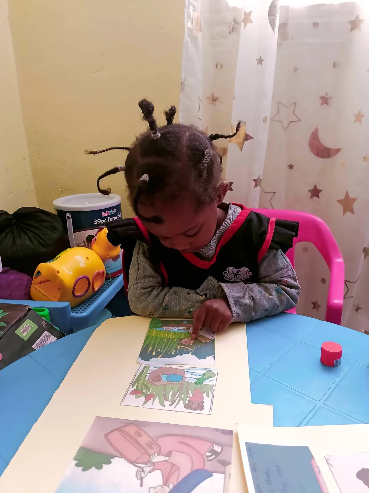 Creative Arts — Moses Basket 10